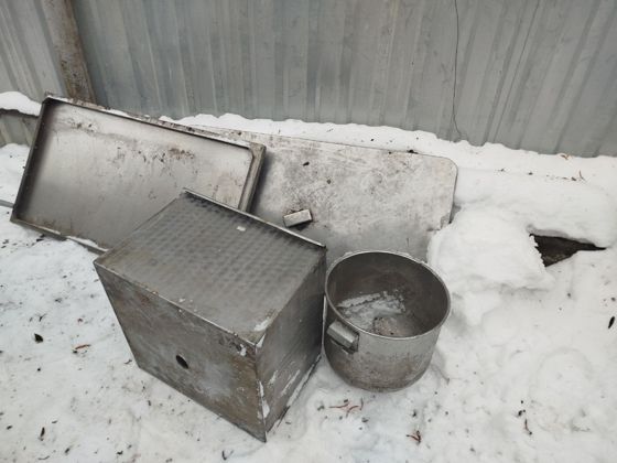 Высвобождаемое движимое военное имущество (лом продовольственной службы)