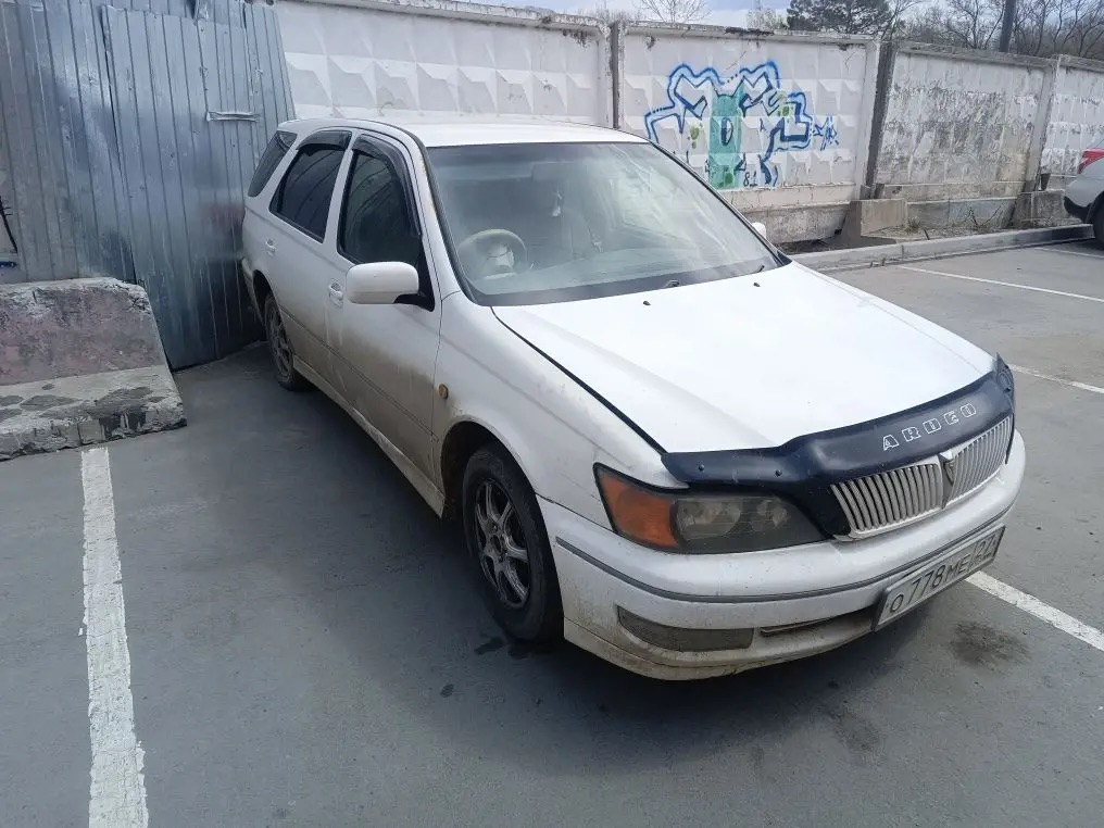 Toyota Vista Ardeo, 1999
