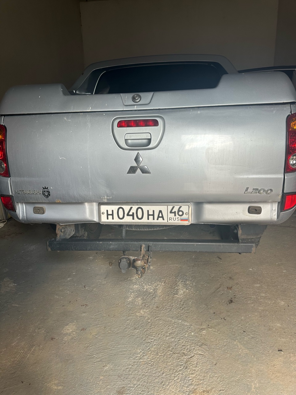 Грузовой автомобиль Mitsubishi L200 2, 2012