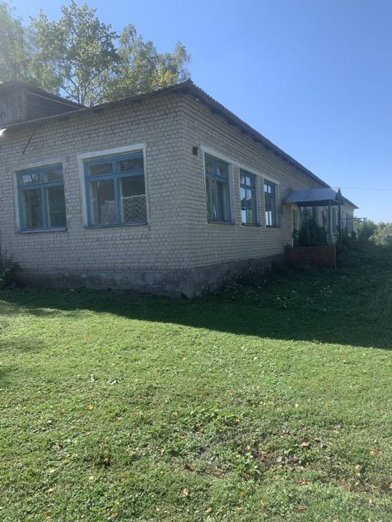 Нежилое здание 442,2 м² с участком, Липецкая обл.