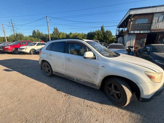 Mitsubishi ASX, 2011