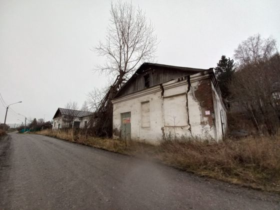 Нежилое здание 341,2 м² с участком, Ачинск