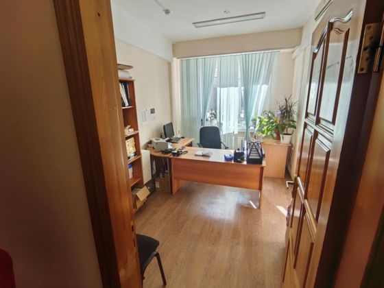 Нежилое здание 850,6 м², ХМАО