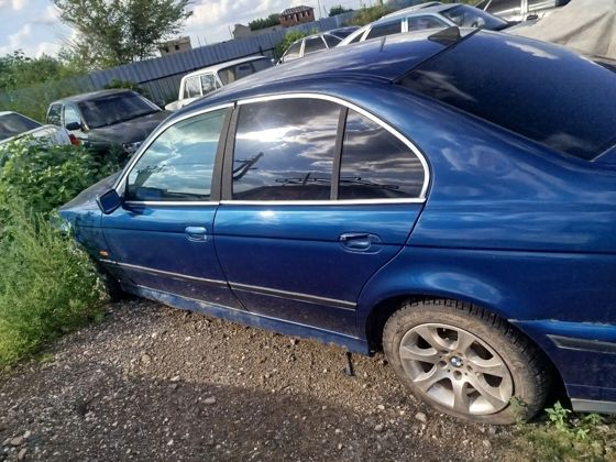 BMW 5201, 1998
