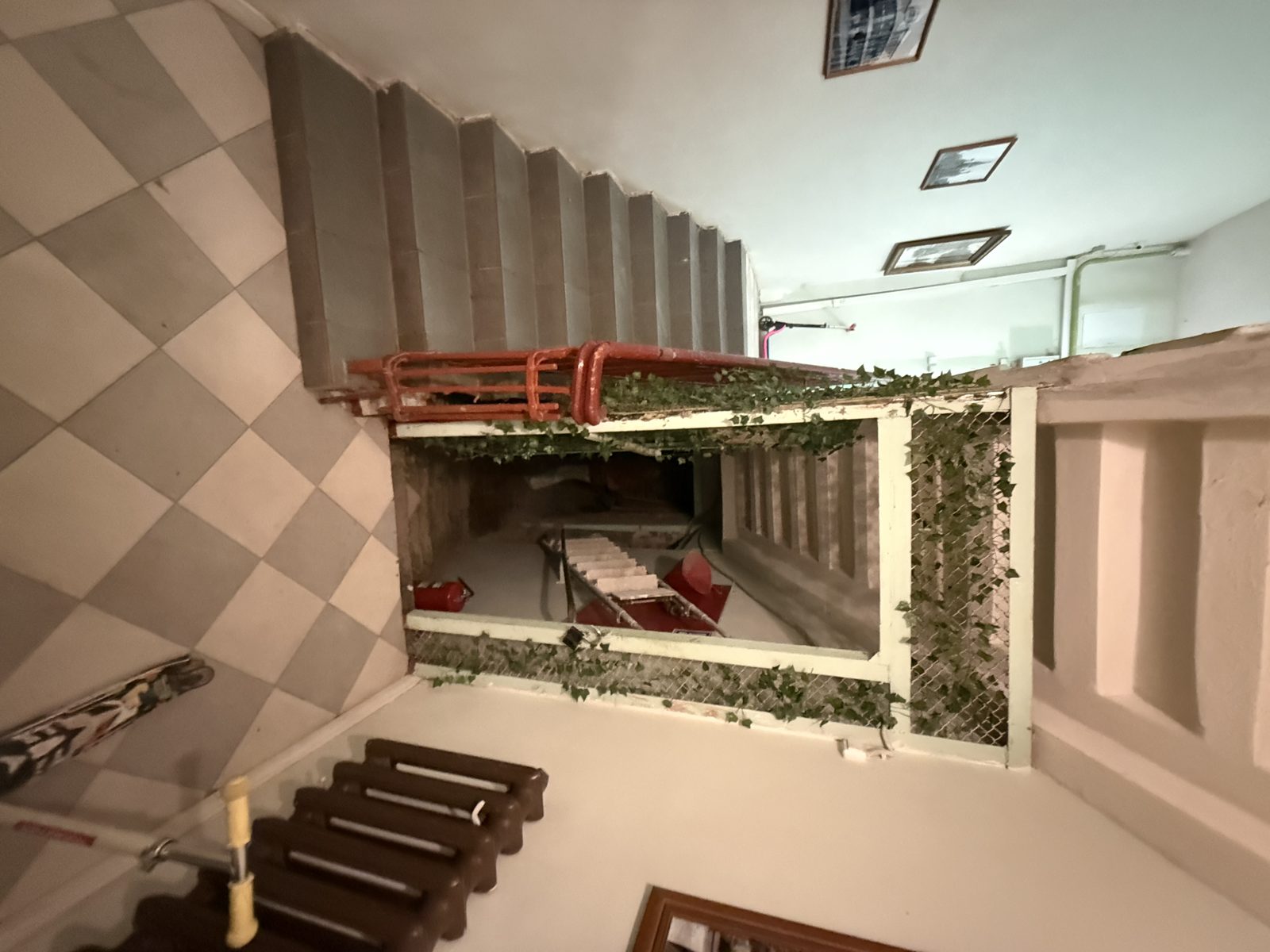 37/50 доли в нежилом помещении 118,7 м², Брянск