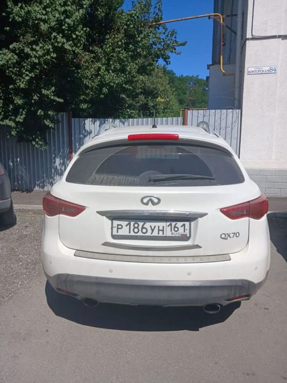 Infiniti QX70, 2015