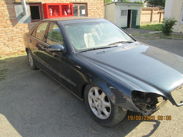 Mercedes-Benz S-320, 1999