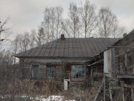 Нежилое здание 289,7 м² с участком, п. Ильинский, Пермский край