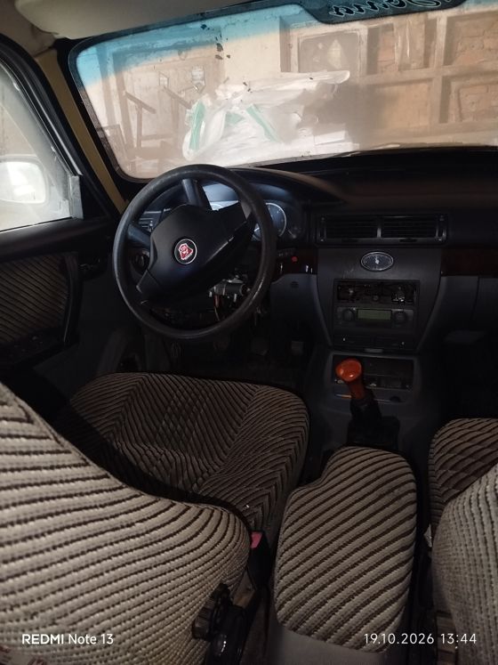 ГАЗ ГАЗ-31105, 2000