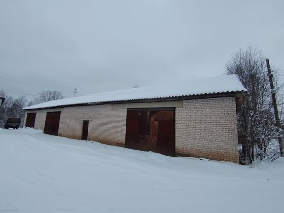Нежилое здание 238,3 м², с. Мошенское, Новгородская обл.