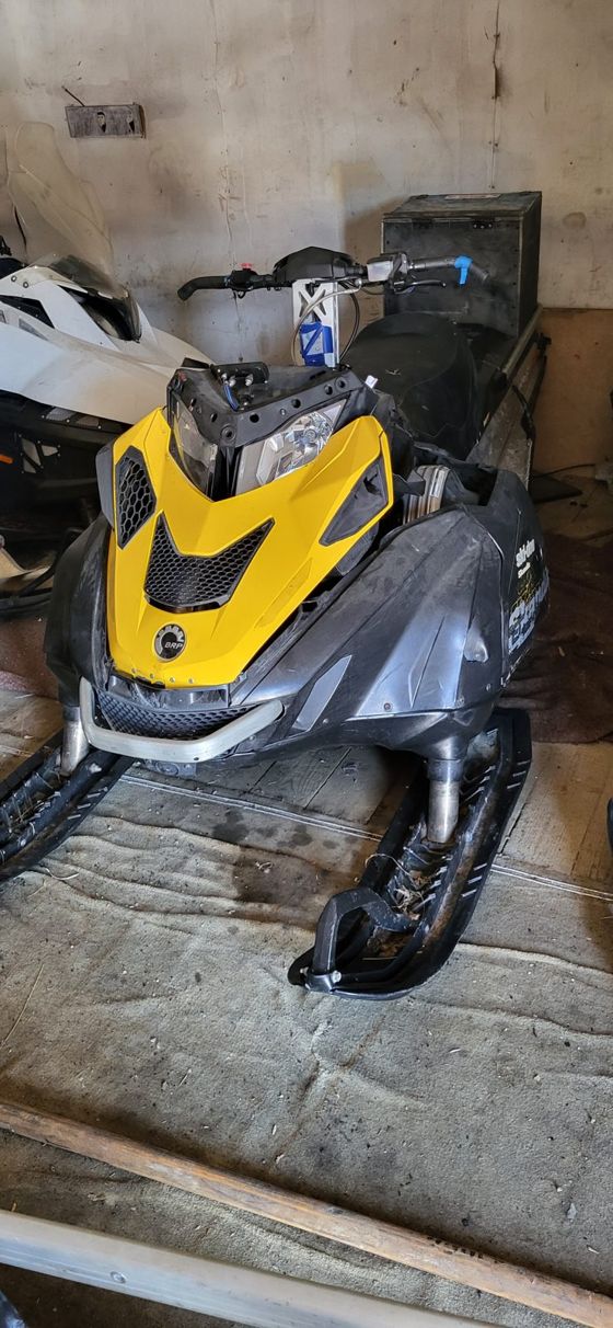 Снегоход SKI-DOO Skandic WT, 2012