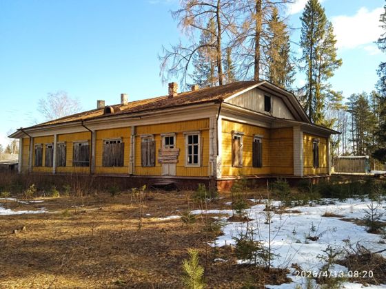 Нежилое здание 301,8 м² с участком, Архангельская обл.