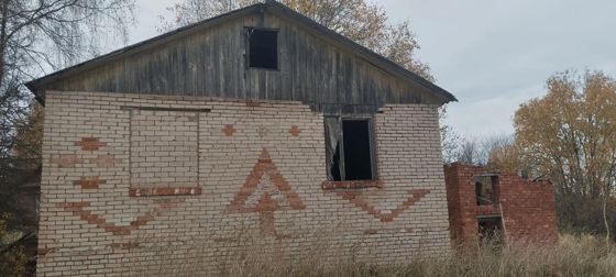 Нежилое здание 82,4 м² с участком, д. Черноземь, Новгородская обл.