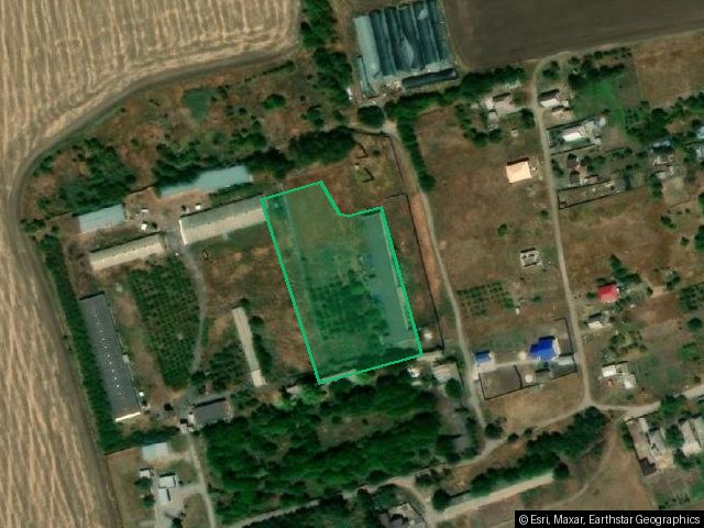 Земельный участок, кадастровый номер 61:26:0070101:676, адрес: Ростовская обл. р-н Неклиновский, х. Красный Десант, ул. Чкалова 19-а, площадь 10587 кв.м., категория земель: земли населенных пунктов, вид разрешенного использования: свинарник;
- Нежилое здание, площадь 16.8 кв.м., кадастровый номер: 61:26:0070101:2139, адрес: Ростовская обл. р-н Неклиновский, х.
Красный Десант, ул. Чкалова 21 б;
- Нежилое здание, площадь 1356.4 кв.м., кадастровый номер: 61:26:0070101:2099, адрес: Ростовская обл. р