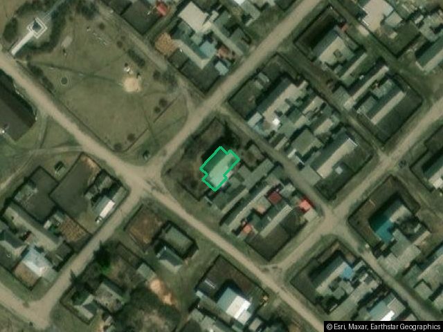 Доля 57/100 в жилом здании общей площадью 207,4 кв.м., расположенное по адресу Ульяновская область, Барышский район, МО «Живайкинское сельское поселение», с.Загарино, пер.Парковый, д.1. Кад.номер 73:02:044702:404.