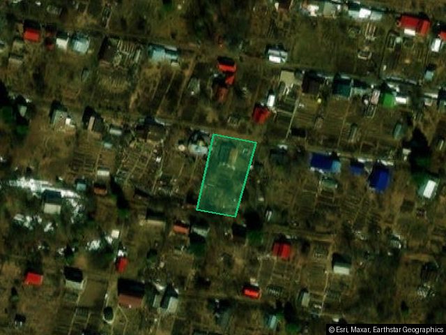 земельный участок площадью 645 +/- 18м2, кад номер 59:18:3750210:61 с жилым строением (садовый, дачный дом) без права регистрации проживания в нём. Почтовый адрес ориентира: Пермский край, г. Добрянка, п. Дивья, снт. СТ Вишенка, уч. 127