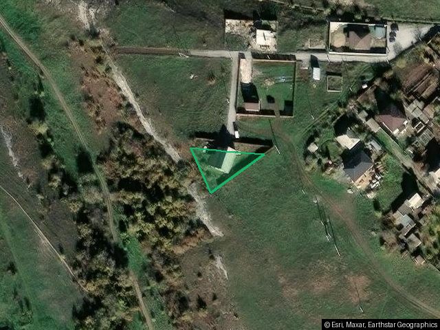 Обращаю внимание, что на Имущество зарегистрировано ограничение (обременение) права: находится в залоге у ПАО «Сбербанк», ипотека № 90:12:200901:340-91/008/2023-4 от 12.12.2023, ипотека № 90:12:200901:1060-91/017/2024-2 от 20.11.2024
Обращаю внимание, что дом находится не в жилом состоянии.