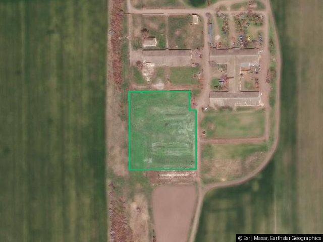 -земельный участок, кат. земли населенных пунктов, разрешенное использование: промышленные предприятия и коммунально-складские организации, площ. 13496+/-41 кв.м., кад.ном. 23:08:0402000:333; земельный участок, кат. земли населенных пунктов, разрешенное использование: промышленные предприятия и коммунально-складские организации, площ. 43631+/-73, кад.ном. 23:08:0402000:330; земельный уч., кат. земли населенных пунктов, разрешенное использование: под строениями и сооружениями, используемых для пр