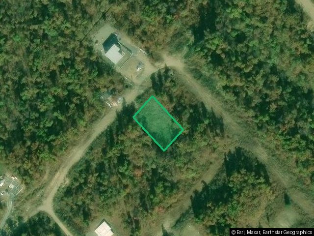 Доля в размере 6/30 в Земельном участке с кадастровым номером: 25:28:050090:173; виды разрешенного использования объекта недвижимости: Индивидуальные жилые дома; площадь: 1004 +/- 11 кв. м.; адрес: Местоположение установлено относительно ориентира, расположенного в границах участка. Почтовый адрес ориентира: Приморский край, г. Владивосток, в районе б. Лазурная.