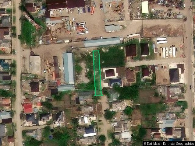 Земельный участок кадастровый номер: 23:07:0201031:270, площадь: 497 +/- 8 кв.м., местоположение: Местоположение установлено относительно ориентира, расположенного в границах участка. Почтовый адрес ориентира: Краснодарский край, р-н. Динской, ст-ца. Новотитаровская, собственность.
Все расходы на проведение кадастровых работ, направленных на установление, восстановление, уточнение и закрепление границ на местности земельного участка, его местоположения и площади, возлагаются на покупателя.
На мо