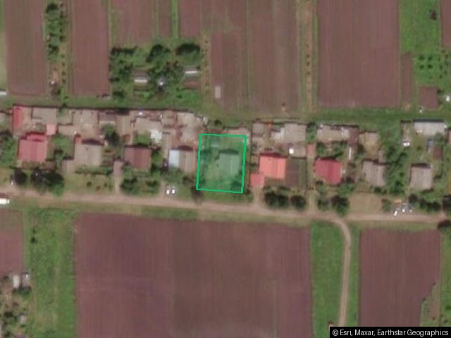 1/2 доли в земельном участке 6,5 сот. со строениями, п. Краснорябинское, Орловская обл.