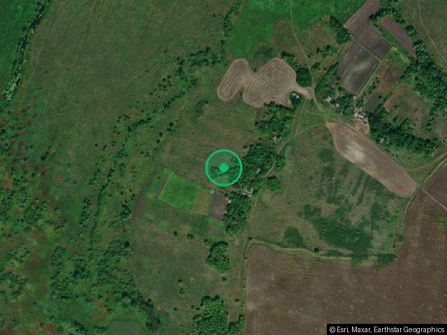 Жилой дом, кадастровый номер: 31:09:0401002:20, общая долевая собственность 1/3, площадь 63,8 кв.м., по адресу: Белгородская обл., Корочанский р-н Дружный Первый х, 7 и Земельный участок, кадастровый номер: 31:09:0401002:3, общая долевая собственность 1/3, Площадь 5000 кв.м., Уточненная площадь, погрешность 24.7, по адресу: 309209, Белгородская обл., Корочанский р-н Дружный Первый х. Земельный участок не является пригодным к проживанию - земля заросла бурьяном. Дом находится в аварийном состояни