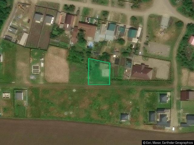 1/2 доли в земельном участке 9,7 сот., п. Новотитаровское, Краснодарский край