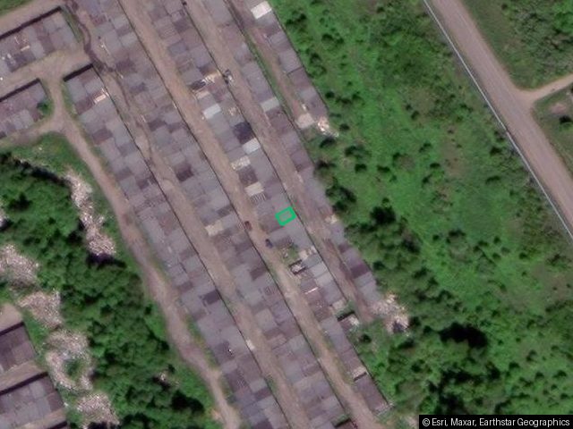 Земельный участок, кадастровый номер:42:22:0102003:756, площадь 24 кв.м., адрес: Россия, Кемеровская обл, г. Березовский, ул На площадке кооператива Маяк, бокс №30, ряд В, с расположенным на нём Объектом недвижимости: Гараж, кадастровый номер: 42:22:0101001:3413, площадь: 21,6 кв.м., вид собственности: индивидуальная.