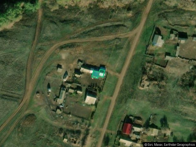 1/5 общей долевой собственности на жилое помещение с кадастровым номером: 56:14:0301001:299, площадью 54.2 кв.м., расположенный по адресу: Оренбургская область, р-н Красногвардейский, с Ивановка, ул Советская, д 81 и находящийся под ним земельный участок с кадастровым номером: 56:14:0301001:187, площадью 1467 +/-2.94 кв.м.. ;