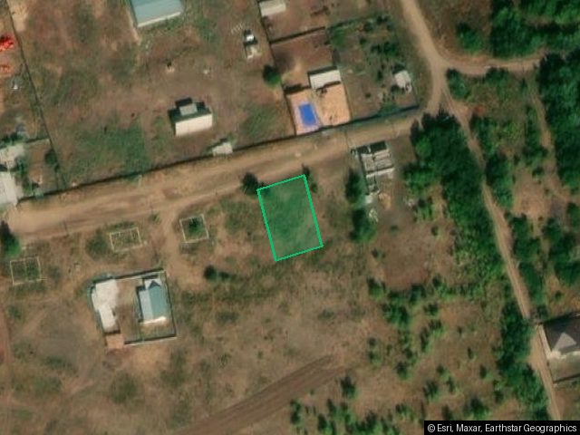 Земельный участок площадью 601 +/- 9 м2 с кадастровым номером 56:47:0000000:1145, с расположенным на территории Объектом незавершённого строительства (планируемое назначение – Жилой дом, 80% готовности), площадью 92,2 м2, с кадастровым номером 56:47:0000000:1750, находящиеся по адресу: Оренбургская обл., г.о. Соль-Илецкий, г. Соль-Илецк, ул. Клиновая, з/у 14.