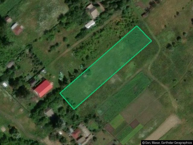 Доля в праве общей долевой собственности, размер доли 2/3 на земельный участок, площадь: 3300 кв.м., кадастровый номер 46:11:070502:21, расположенный по адресу: Курская область, муниципальный район Курский, сельское поселение Клюквинский сельсовет, деревня Звягинцево, земельный участок 19. Категория земель: Земли населенных пунктов. Вид разрешенного использования: Для ведения личного подсобного хозяйства