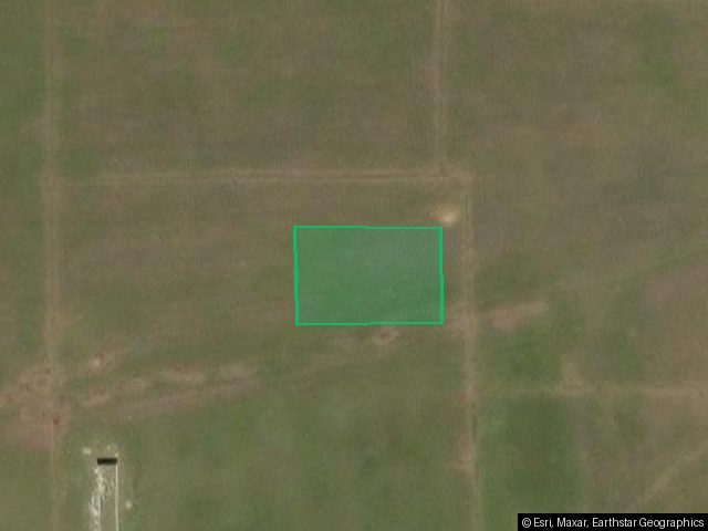 Земельный участок, площадь 1530 +/- 14 кв.м., адрес (местонахождение): Саратовская область, Ивантеевский район, с. Ивантеевка, 440 м к юговостоку от территории кладбища и 900 м к северу от подстанции 35/10 кВ., кадастровый (условный) номер: 64:14:220501:144. Документ – основание регистрации: Договор купли-продажи от 10.07.2015. Согласно официальному сайту Росреестра обременений на земельный участок не зарегистрировано. Участок находится в полной собственности должника. Категория земель: Земли на