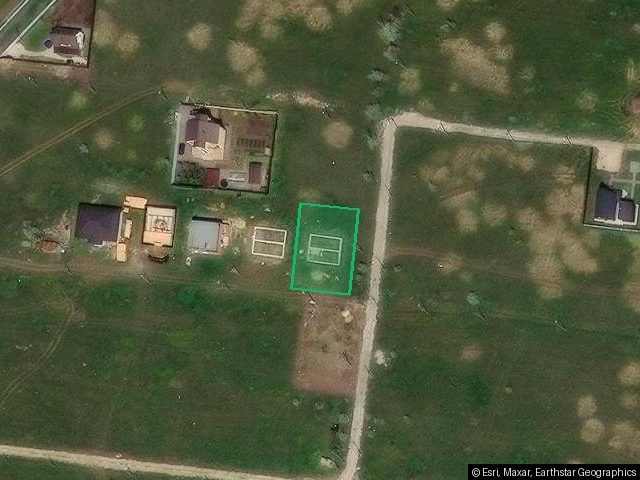 Земельный участок земель сельскохозяйственного назначения площадью 681 м&sup2; , кадастровый номер 64:32:023325:1412, расположен по адресу: Российская Федерация, Саратовская область, г.о. город Саратов, тер. Вишневый сад, з/у 219, вид разрешенного использования: Для дачного строительства. Является предметом залога. На участке расположен ленточный фундамент под строительство дома, объект не зарегистрирован.
Порядок ознакомления с имуществом должника:
Ознакомиться с имуществом можно по месту его н