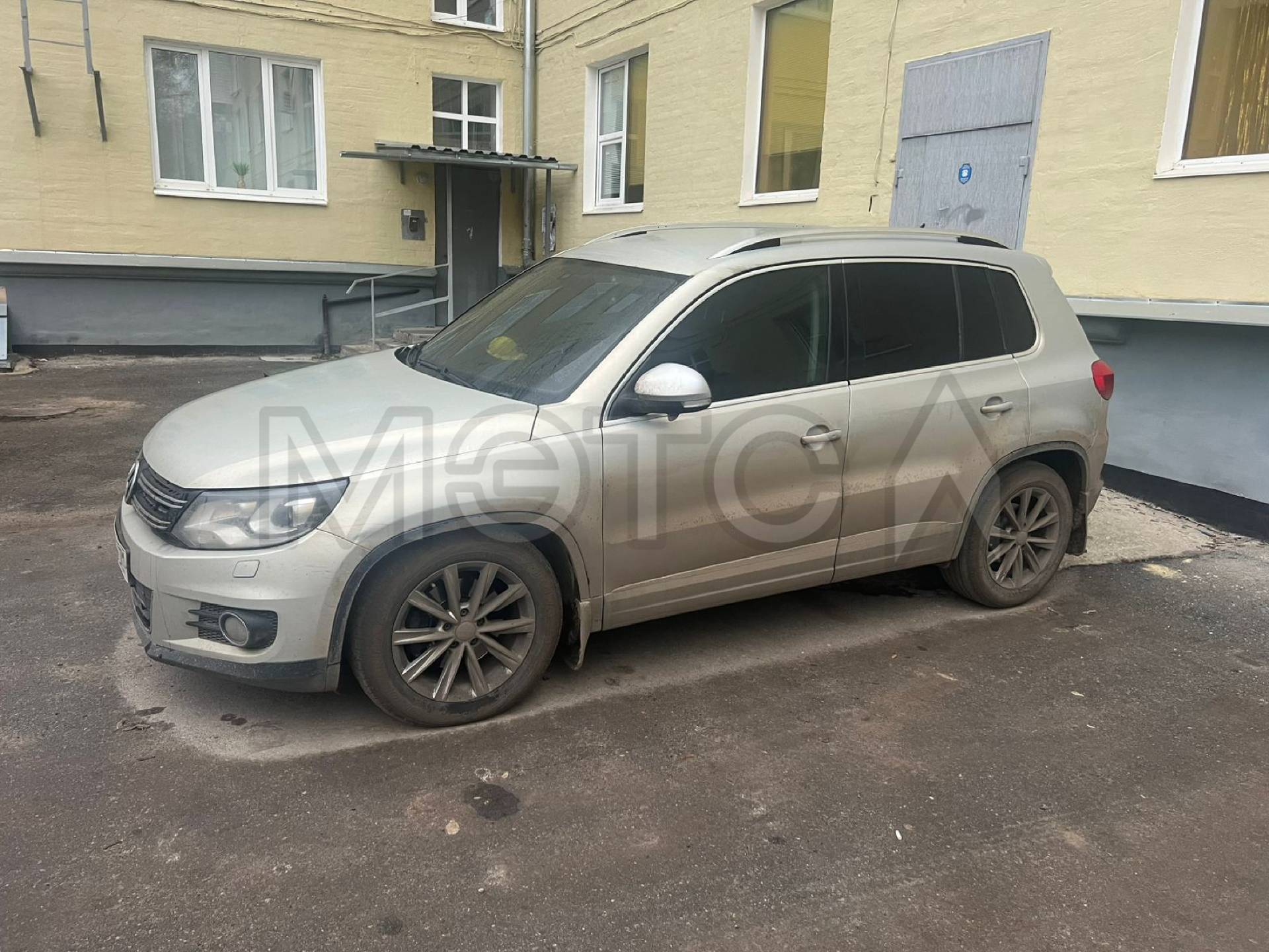 Автотранспортное средство:
Марка и(или) модель: VOLKSWAGEN TIGUAN
Год выпуска: 2012
Идентификационный номер (VIN): XW8ZZZ5NZDG113113
Цвет кузова (кабины): Серебристо-желтый
Рабочий объем (см&sup3;): 1984
Мощность (кВт/л.с.): 125/170
Экологический класс: Четвертый
Тип транспортного средства: Легковой автомобиль
Оценить техническое состояние, комплектность т/с можно при самостоятельном осмотре.
При подаче заявки на участие в торгах покупатель считается ознакомленным с техническим состоянием и комп