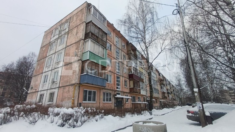 (обременено залогом ПАО "Сбербанк") Квартира, площадью 43,3 кв.м, кадастровый номер 10:01:0030115:1000, расположенная по адресу: Республика Карелия, Петрозаводск, ул. Московская, д.15, кв.13. Имущество, реализуется как единый объект недвижимости (независимо от того, какой режим установленной собственности на залоговый объект) и реализуется по одной сделке, если иное не предусмотрено кредитным договором.
С имуществом, являющимся предметом торгов, можно ознакомиться по адресу Россия, Респ Карелия,
