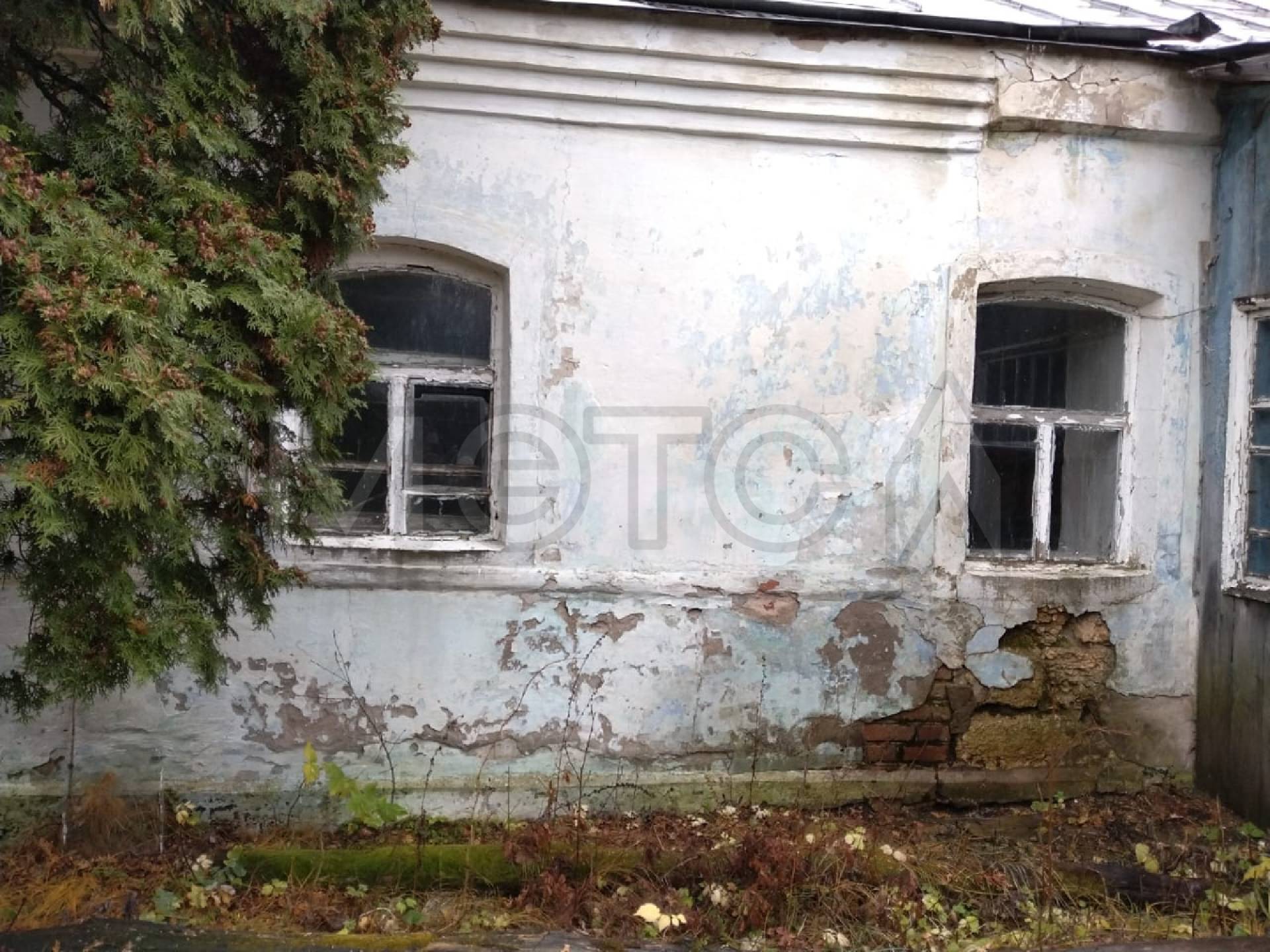 1/18 доля в праве на жилое здание,
площадь: 109,2кв.м., кадастровый номер:
48:08:0860306:29 и 1/18 доля в праве на
земельный участок , площадь: 3 482кв.м.,
категория земель: Земли населенных
пунктов, разрешенное использование:
для ведения личного подсобного
хозяйства, кадастровый номер:
48:08:0860306:8, Адрес
(местоположение): Российская
Федерация, Липецкая область, Задонский
муниципальный район, сельское
поселение Верхнеказаченский сельсовет,
село Уткино, улица Давышкинская, дом
34
На момент оп