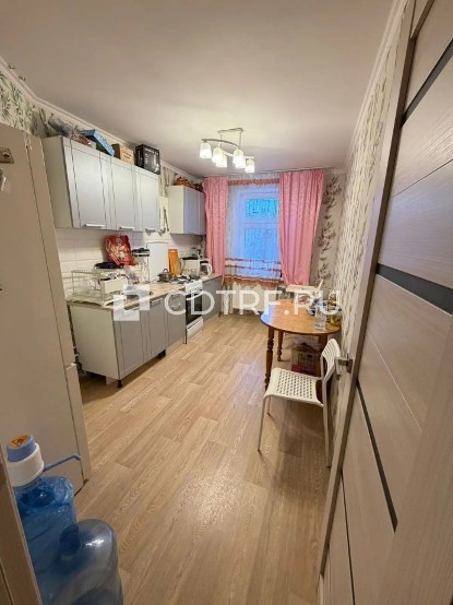 Квартира, расположенная по адресу: г. Казань, ул. Четаева, д. 35, кв. 165, площадью 65,3 кв.м., кадастровый номер: 16:50:110509:455
Ознакомление с имуществом по месту нахождения имущества: по месту нахождения имущества. Для ознакомления с имуществом: 8- 917-9178200. Ознакомление с проектами договора о задатке и договора купли-продажи, иными документами и условиями проведения торгов по адресу: Республика Татарстан, г. Казань, ул. Мазита Гафури, д. 48, оф. 112, тел. 89179178200, направлением запро