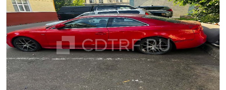легковой автомобиль AUDI A5, год выпуска 2015, цвет красный, купе, VIN WAUZZZ8T9FA046961, произведен в Германии. Мощность двигателя 224 л.с., рабочий объем двигателя 1984 см3, разрешенная максимальная масса 2040 кг, масса без нагрузки 1708 кг.
Автомобиль 4 года простоял на стоянке в качестве вещдока. До помещения на стоянку был в хорошем рабочем состоянии.
Техническое состояние. Необходимо заменить аккумулятор, все технические жидкости, масло, промыть двигатель.
Кузов: кузов оцинкованный, ржавчи