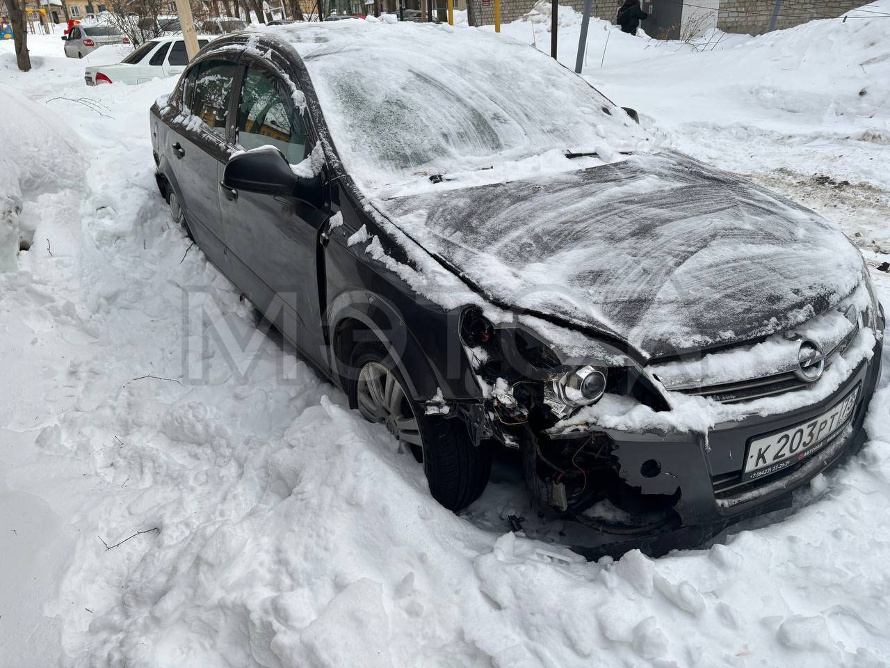 Транспортное средство — Opel Astra (A-H/NB), 2011 года выпуска, VIN XWF0AHL69B0015606, ГРЗ К203РТ73, цвет тёмно-серый. После сильного ДТП, не на ходу; двигатель не запускается, АКПП в аварийном режиме. Имеются повреждения левой стороны кузова, передней части и заднего бампера, возможны скрытые дефекты подвески; сработали подушки безопасности.
Порядок ознакомления с имуществом должника:
С имуществом по лоту № 1 можно ознакомиться по адресу г. Ульяновск, пр-кт. Нариманова, д. 94, по предварительно
