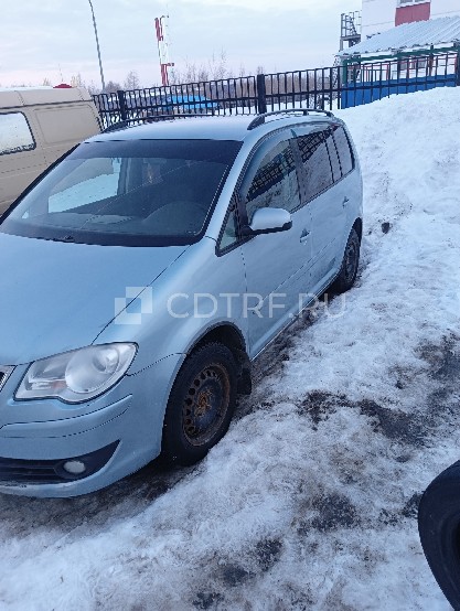 Легковой автомобиль, марка: Volkswagen, модель: Touran, год изготовления: 2006, цвет: серо-голубой, VIN: WVGZZZ1TZ6W210636, г/н: A625СО 43. Находится в совместной собственности.
Ознакомление с имуществом и документами осуществляется по адресу: г Киров, ул Владимирская, д 23 по предварительному согласованию в период приема заявок в рабочие дни с 11:00 до 20:30 по телефону +79823827778 адрес электронной почты: EvgLvov1981@gmail.com