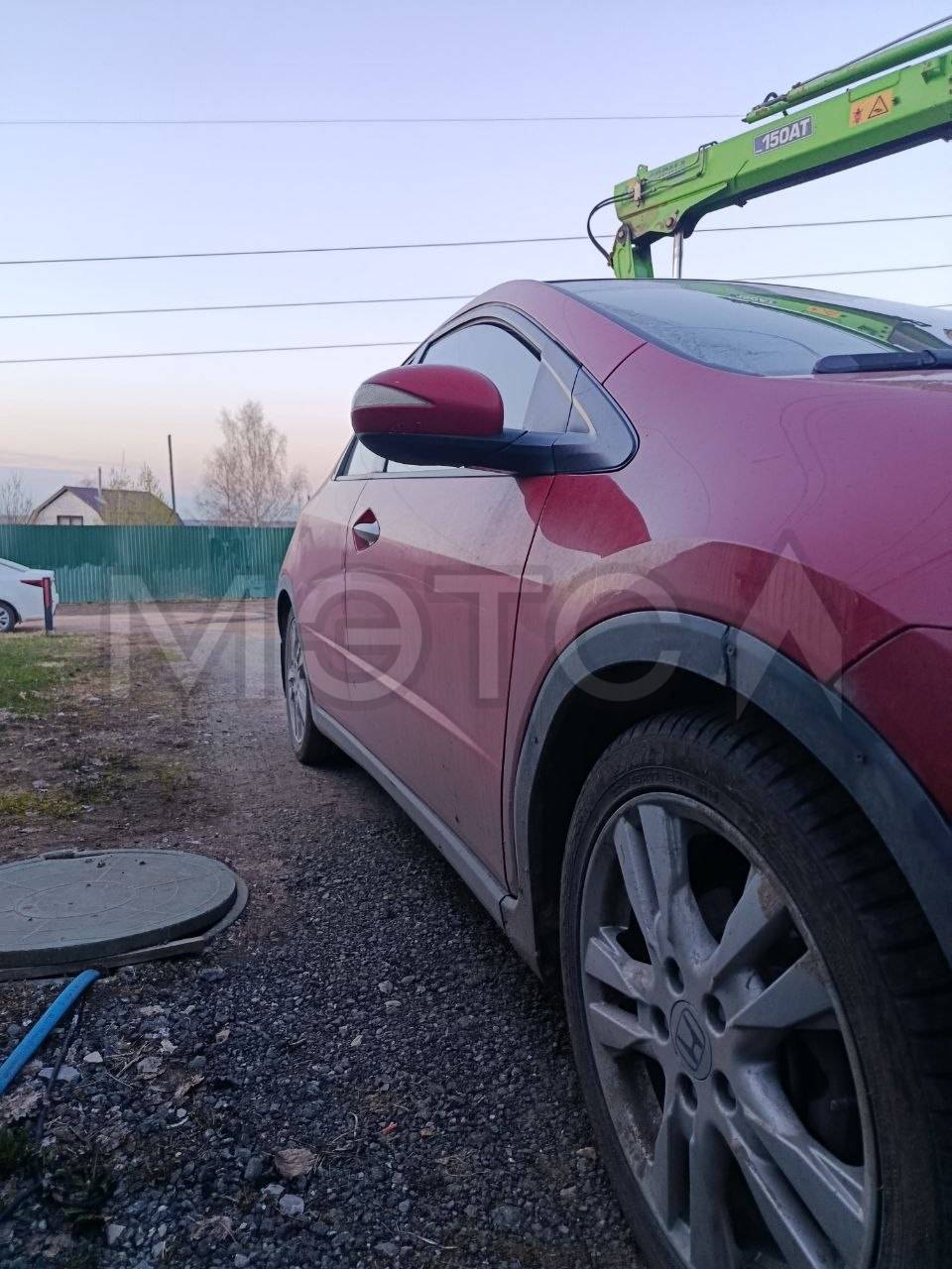 Транспортное средство марки HONDA CIVIC, 2011 г.в., VIN SHHFK2860BU005610, цвет красный.
Порядок ознакомления с имуществом должника:
Ознакомление с имуществом, его характеристиками, документами, подтверждающими права собственности, документацией по торгам, производится в рабочие дни в период приема заявок по предварительно согласованной дате и времени с организатором торгов по адресу: г. Пермь, ул. Белинского, 31-214, контактный номер телефона: (342)218-35-58, или путем направления запроса на эл