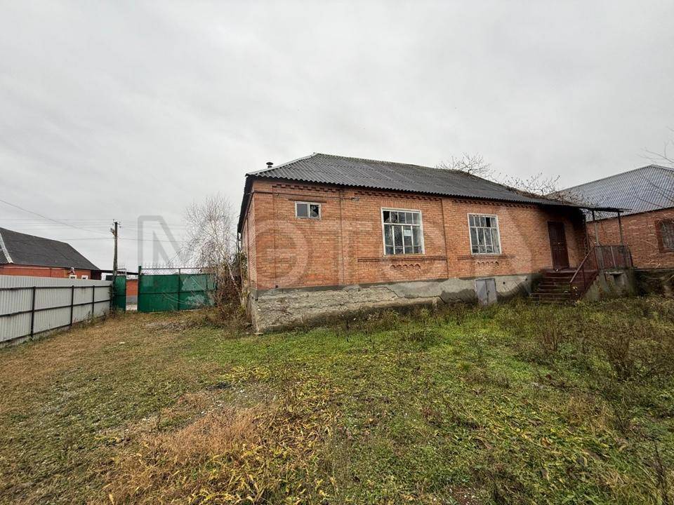 1.Жилой дом: 144&thinsp;м&sup2;, кад. № 20:12:0201010:191
2.Земельный участок 2 000&thinsp;м&sup2;, кад.
№&thinsp;20:12:0201010:190
Адрес нахождения имущества:
Россия, Чеченская Республика, Шалинский р-н, с Белгатой,
Гагарина ул, д. 3а.
Порядок ознакомления с имуществом должника:
По предварительной записи по телефону +79064110072, по месту нахождения объектов недвижимости:
Россия, Чеченская Республика, Шалинский р-н, с Белгатой,
Гагарина ул, д. 3а.