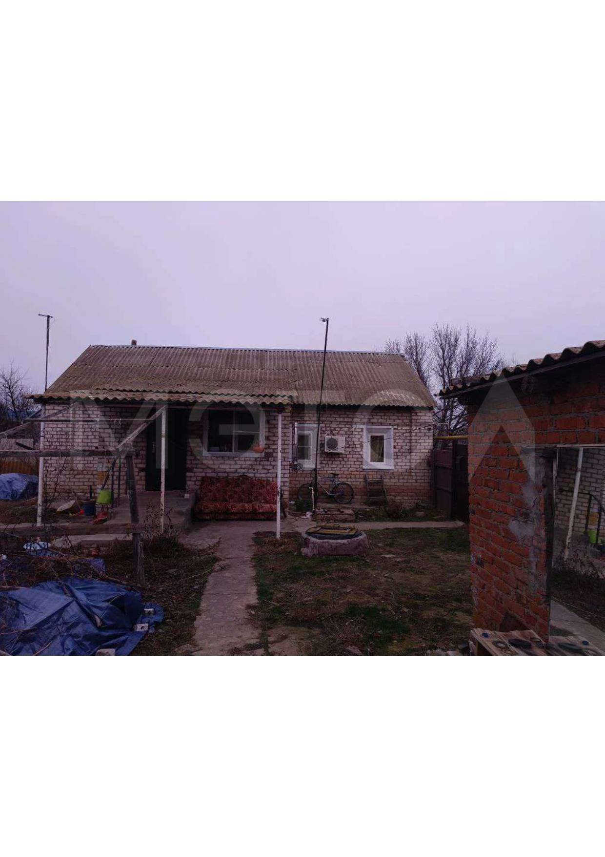 1/2 доля в праве на жилое здание,
площадь: 51кв.м., кадастровый номер:
30:01:150206:85 и 1/2 доля в праве на
земельный участок , площадь: 570кв.м.,
категория земель: Земли населенных
пунктов, разрешенное использование: 2.1
малоэтажная жилая застройка
индивидуального строительства,
кадастровый номер: 30:01:150206:244,
Адрес (местоположение): Российская
Федерация, Астраханская область,
муниципальный район Ахтубинский,
городское поселение город Ахтубинск,
город Ахтубинск, улица Пролетарская,
дом 99