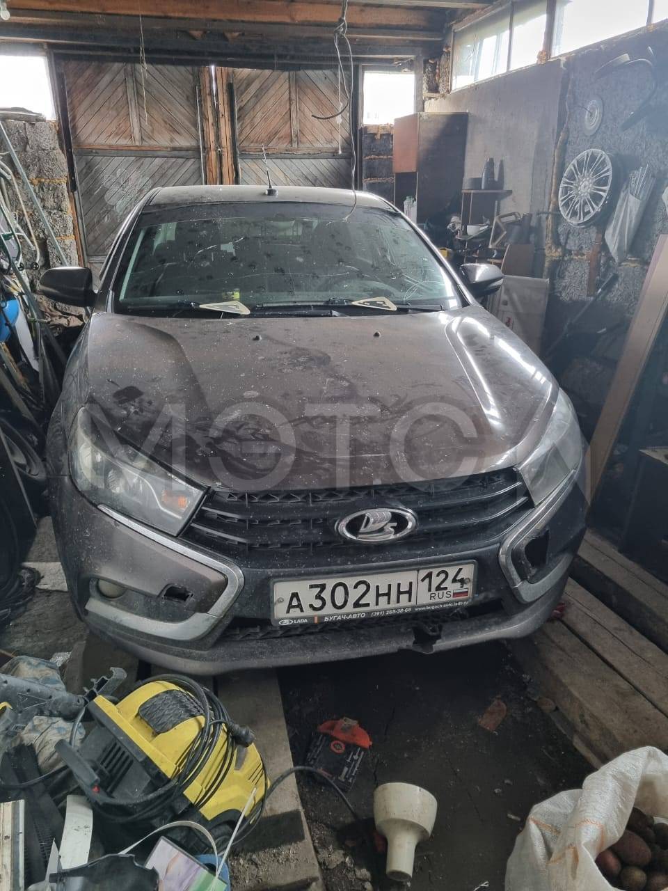 Наименование: Автомобиль ЛАДА GFL 130 ЛАДА ВЕСТА
Гос номер: А302НН124
VIN: XTAGFL130HY041804
Модель: ЛАДА GFL 130 ЛАДА ВЕСТА
Год выпуска: 2016
Цвет: коричневый
Вид собственности: индивидуальная собственность
Автомобиль в залоге у ООО ПКО «ЭОС» (ИНН 7714704125)
Имеются дефекты:
Требуется капитальный ремонт двигателя, подвески, коробки, замка зажигания нет, сломан.
Машина использовалась в такси, лобовое под замену, повреждены оба бампера, многочисленные повреждения лакокрасочного покрытия по всему