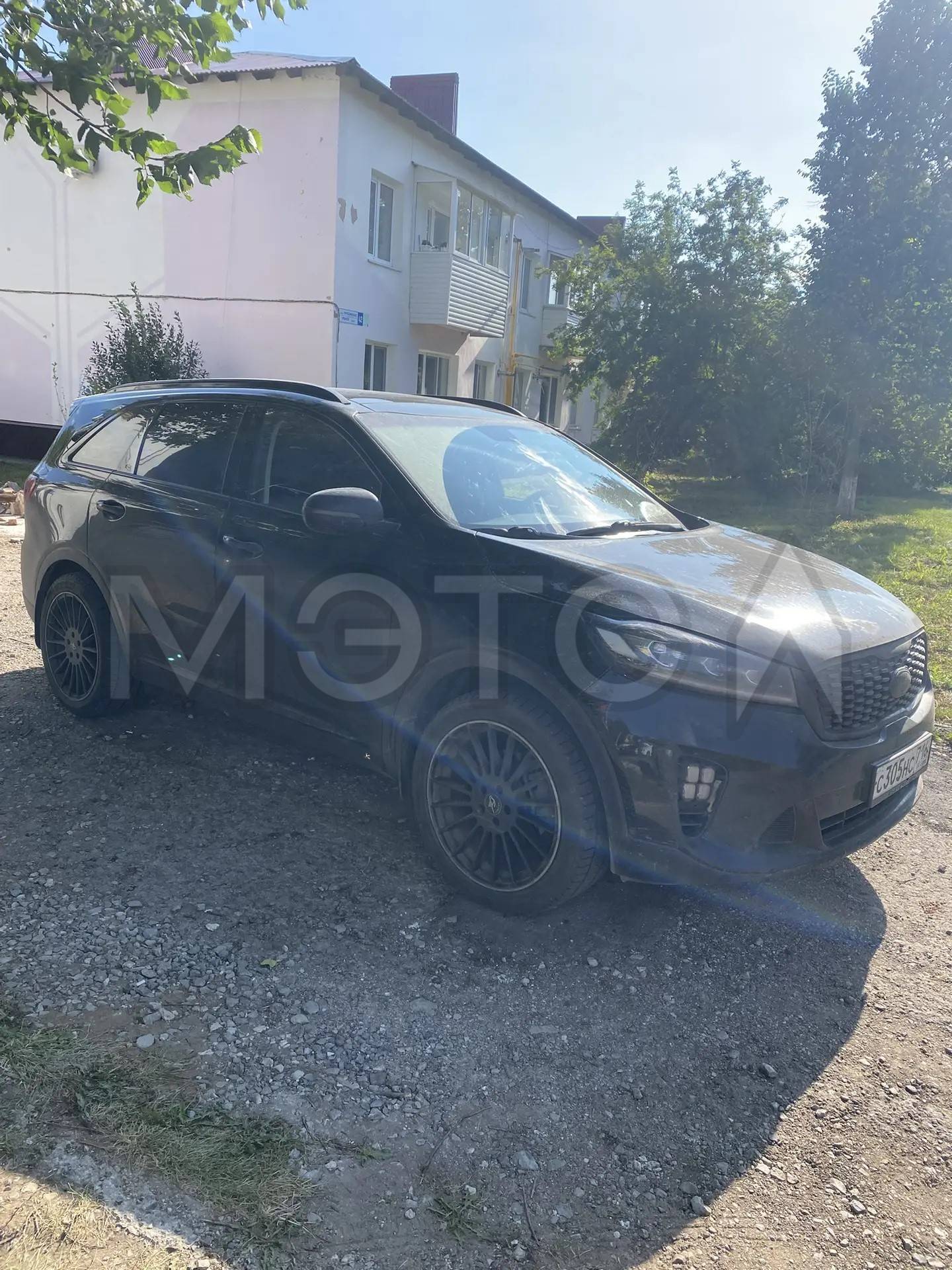 легковой автомобиль, KIA SORENTO, 2018 года выпуска, идентификационный номер (VIN) KNAPG81ABJA443297
Порядок ознакомления с имуществом должника:
Ознакомление с выставленным на торги лотом осуществляются по месту нахождения имущества самостоятельно. Информация об Имуществе должника представляется Продавцом в рабочие дни по письменному запросу заинтересованного лица на E-mail: norovatirgi@yandex.ru