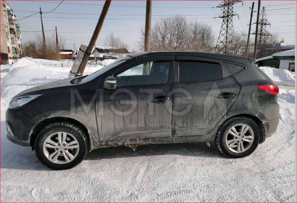Легковой автомобиль, марки HYUNDAI IX35, VIN:
TMAJU81BDDJ461961, 2013 г.в., пробег: 160 000 км,
двигатель: 1 998 куб.см., 150 л.с.
Порядок ознакомления с имуществом должника:
С ЛОТОМ №1 можно ознакомиться по месту его нахождения: Курганская обл, г. Курган, ул. Артёма, 31, предварительно согласовав время с Финансовым управляющим по тел. +79120820501, либо путем направления запроса на электронную почту au.morza.js@mail.ru, с момента публикации сообщения о продаже имущества и до окончания приема за