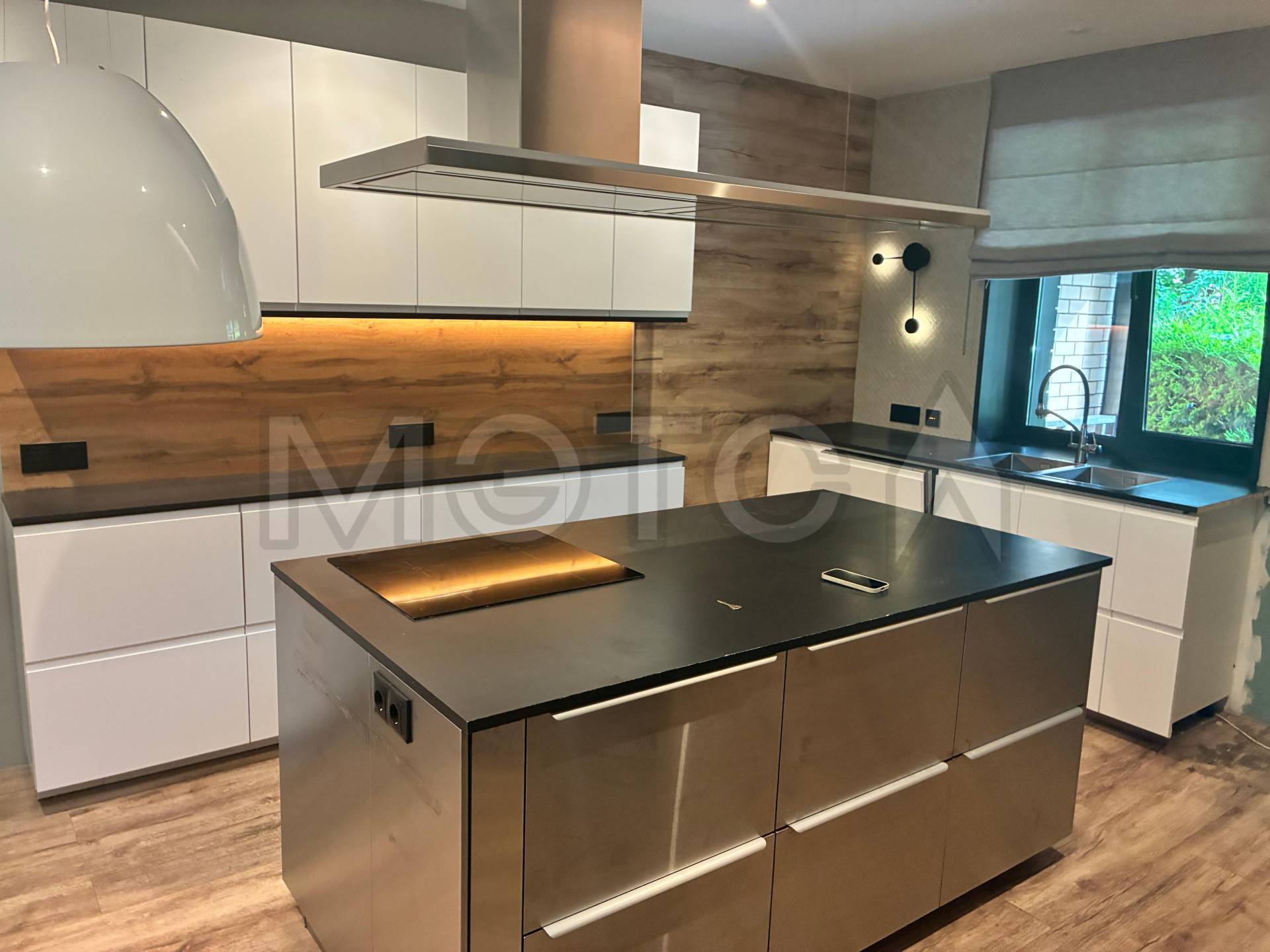 Квартира общей площадью 115,7 м&sup2;, с кадастровым но-мером 50:10:0080107:1091, расположенная по адресу: Москов-ская обл., г. Химки, мкр. Новогорск, ул. Соколовская, кв-л 5, д. 8, кв. 4.
Порядок ознакомления с имуществом должника:
Ознакомление с имуществом - по месту его нахождения, ознакомление с документами по имуществу – по адресу финансового управляющего: г.Н.Новгород, ул. Горная, д.11, корп.2, помещение П5.