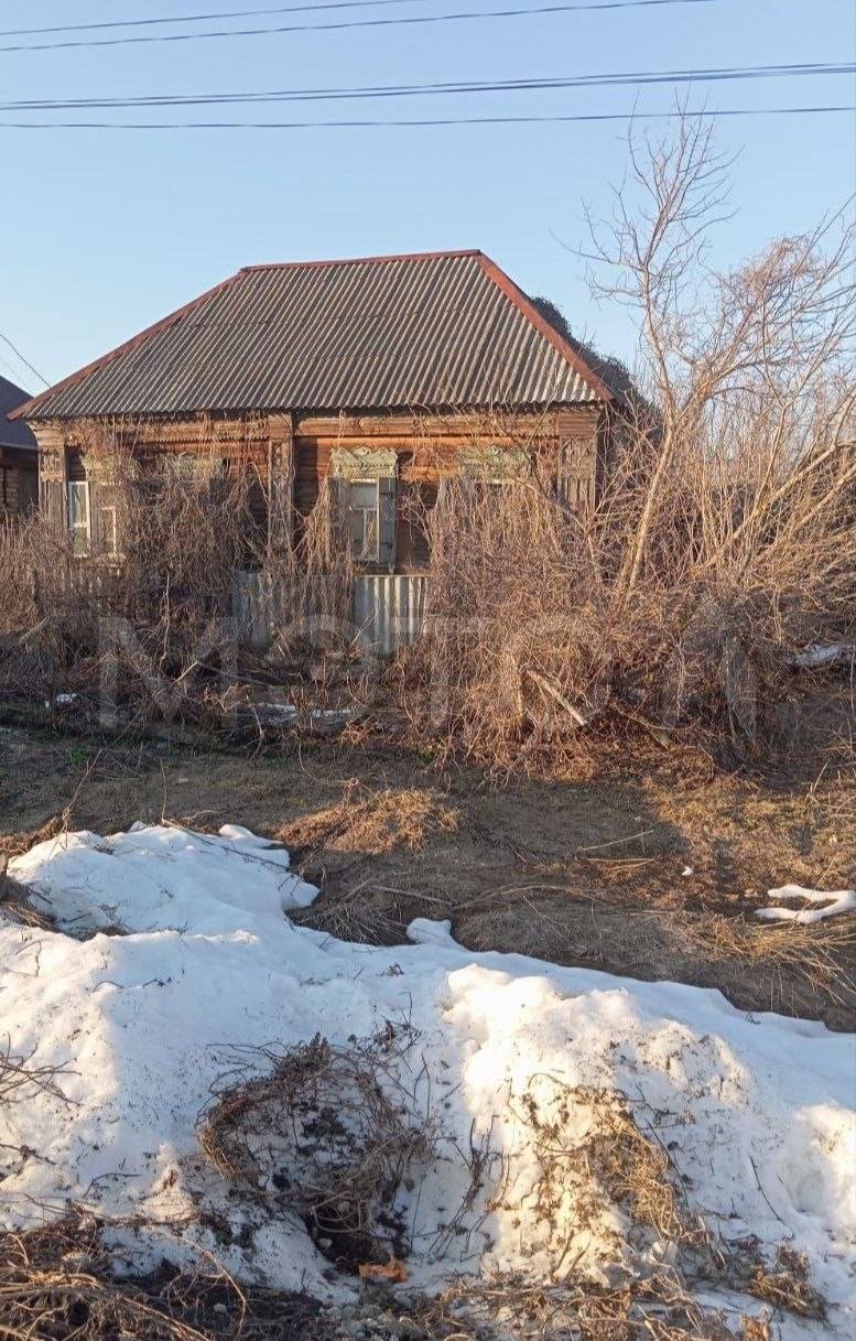 Здание, площадь 51.5 кв.м., назначение: Жилой дом, адрес (местонахождение): Россия, Саратовская область, м.р-н Балтайский, с Царевщина, ул Советская, д. 31, кадастровый (условный) номер: 64:07:070101:1958. Находится в долевой собственности, размер доли: 1/3 и Земельный участок, площадь 1048 +/- 11.33 кв.м., адрес (местонахождение): Россия, Саратовская область, р-н Балтайский, с. Царевщина, ул Советская, д 31, кадастровый (условный) номер: 64:07:070101:521. Находится в долевой собственности, разм