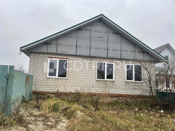 Земельный участок, площадь: 2416 /-10 кв.м, кадастровый (условный) номер: 46:17:040101:92, адрес (местонахождение): Россия, обл Курская, р-н Октябрьский, д. Суходоловка, дом 15, вид собственности: Долевая. Здание, площадь: 36,1 кв.м, кадастровый (условный) номер: 46:17:040101:285, адрес (местонахождение): Россия, обл Курская, р-н Октябрьский, д. Суходоловка, дом 15, вид собственности: Долевая. Здание, площадь: 109,9 кв.м, кадастровый (условный) номер: 46:17:040101:565, адрес (местонахождение): Р