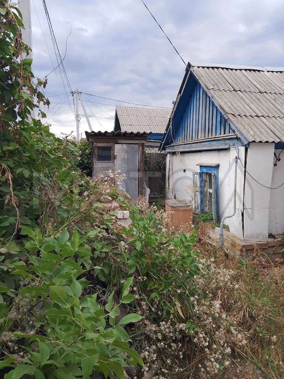 Жилой дом, площадь 27.1 кв.м., назначение: жилое, адрес: Волгоградская
обл., г. Михайловка, ул. К. Цеткин, д. 14, кадастровый номер:
34:37:010332:89, вид собственности: общая долевая собственность, размер
доли в праве: 1/4, дата регистрации права 14.04.2015 г., номер регистрации
права: 34-34/006-34/006/010/2015-274/5 на основании Договора дарения от
08.04.2015 г.
Порядок ознакомления с имуществом должника:
Ознакомление с имуществом производится по адресу: Волгоградская обл., г. Михайловка, ул. К